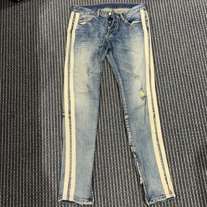MNML JEANS